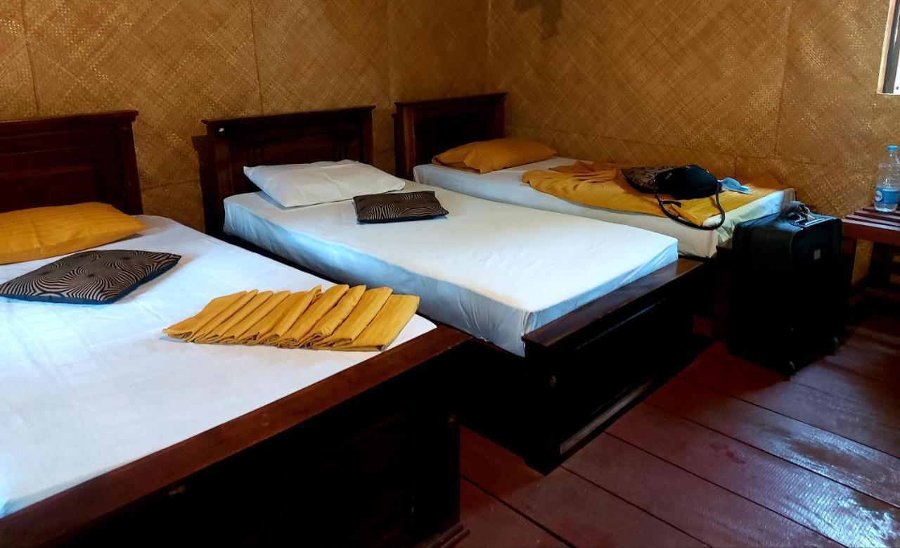 Tree House Hostel Sigiriya Exterior foto